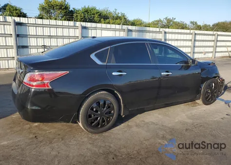 2015 Nissan Altima 2.5 z USA, uszkodzony, nr VIN 1N4AL3AP5FC219235